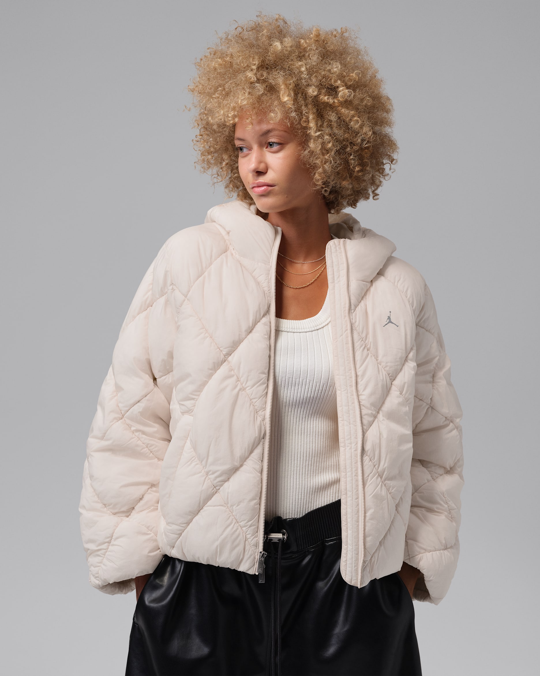 Jordan Brooklyn Women's Puffer Jacket. Nike NO